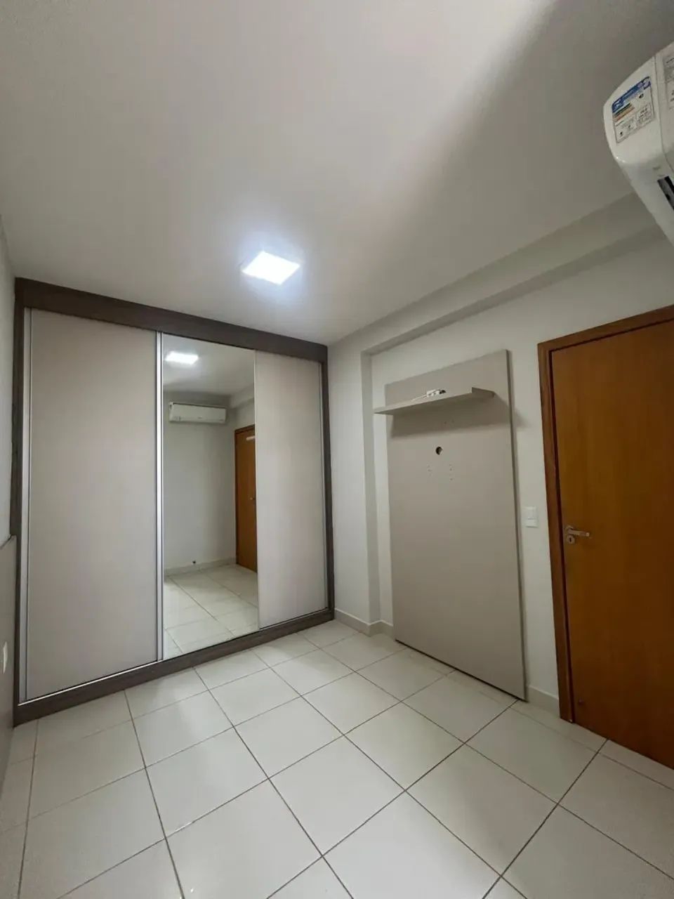 Casa térrea para alugar com 2 quartos sendo 2 suíte e armários planejados bairro Jardim Ca - Foto 2