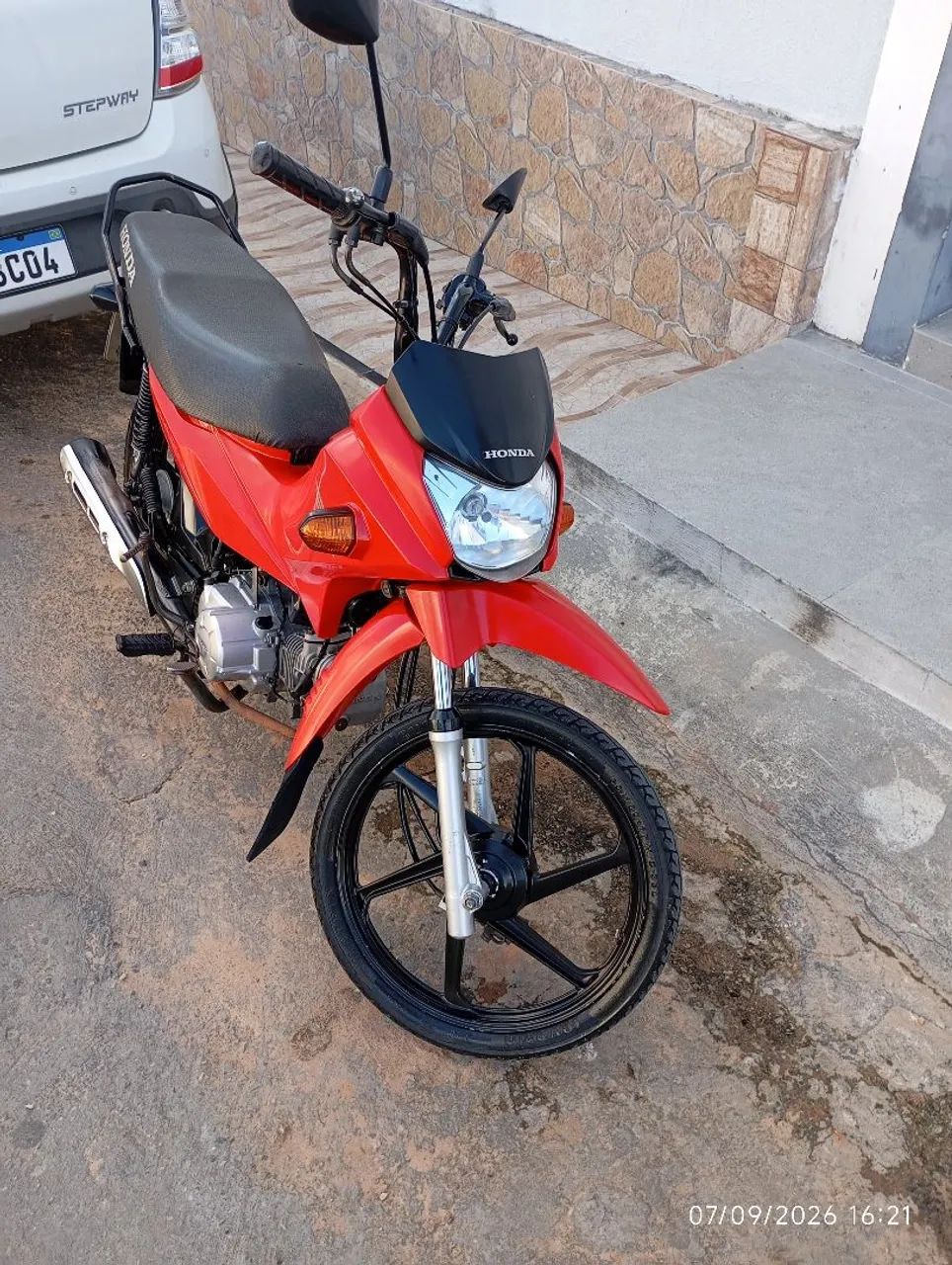 Moto muito bem conservada