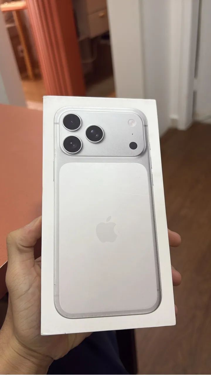 IPHONE 17 PRO MAX SILVER 256GB LACRADO