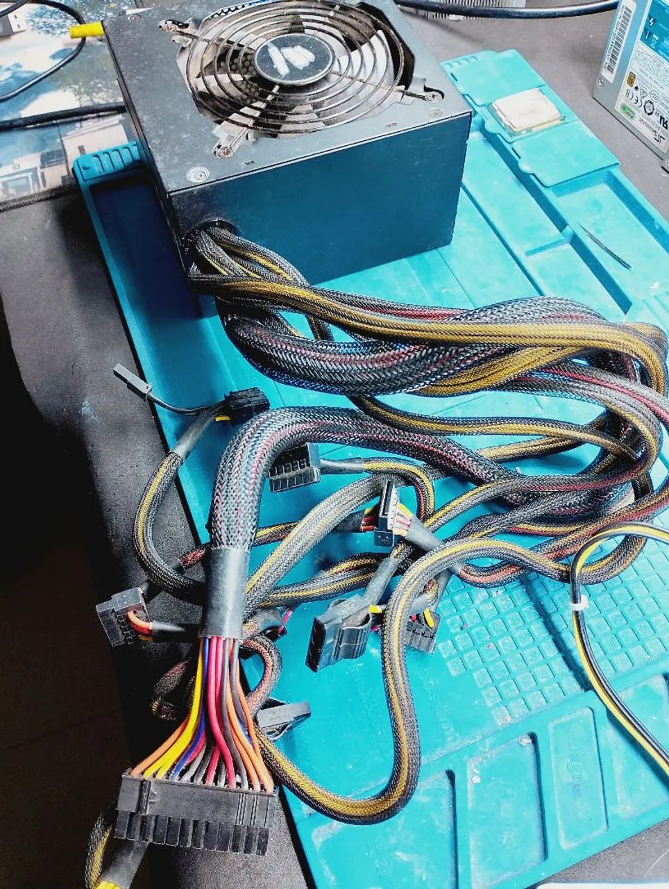 Fonte Corsair para reparo - Foto 4