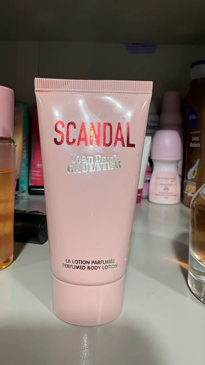 Perfume Scandal 100ml e loção hidratante perfumada  - Foto 3