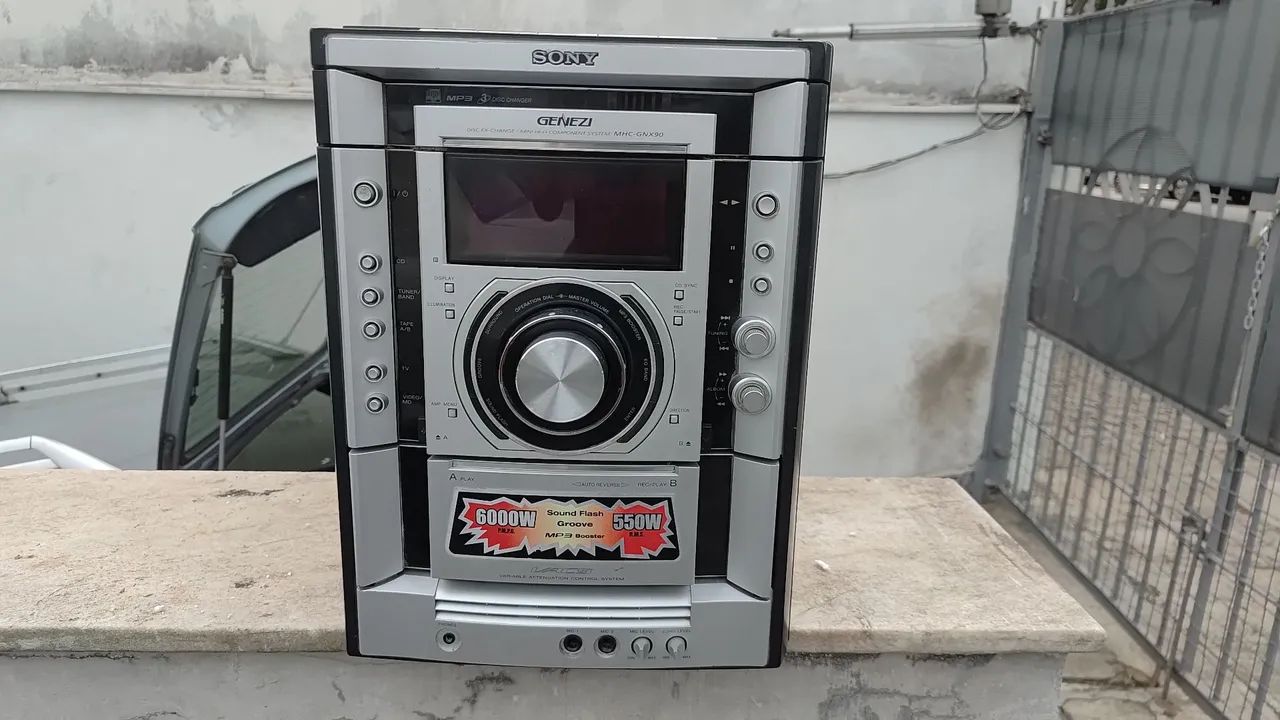Mini System Sony Genezi MHC-GNX9 funcionando - Foto 5