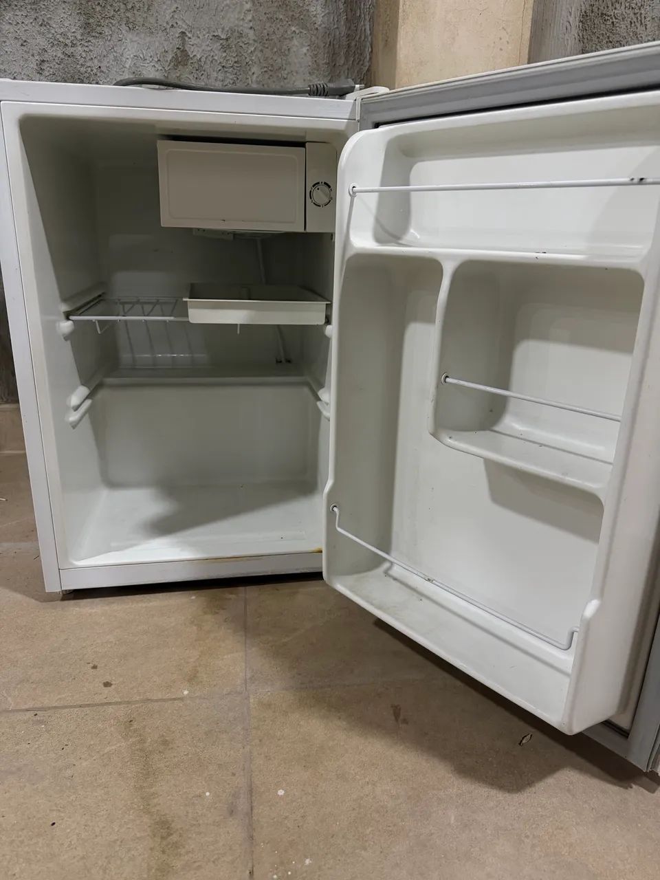 Frigobar Philco PH85N - Foto 2