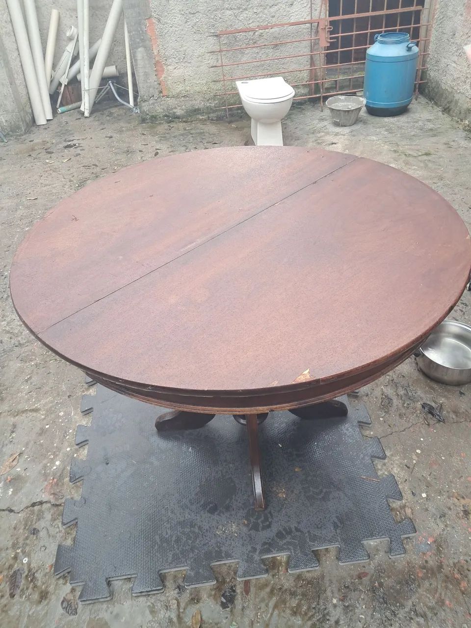 Vendo mesa ornamentada de imbuia - Foto 3