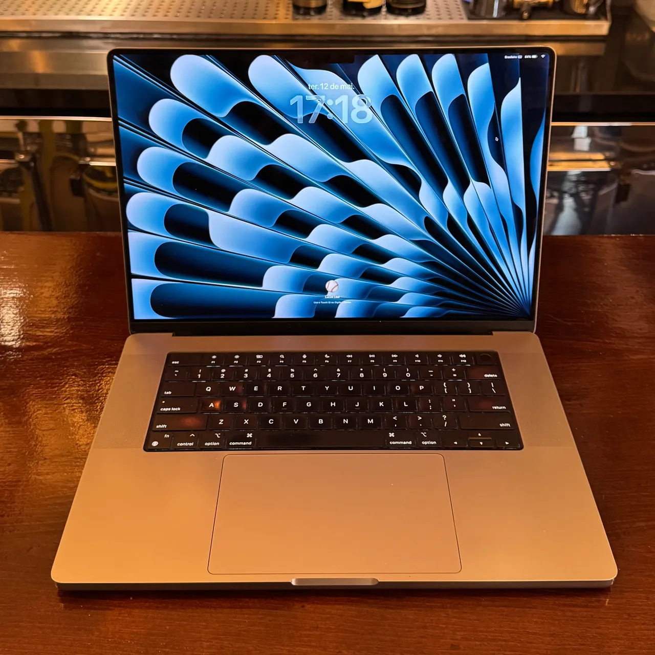 Macbook pro M1 max, 16 pol, 64GB RAM, 2 TB hd - Notebooks - Centro