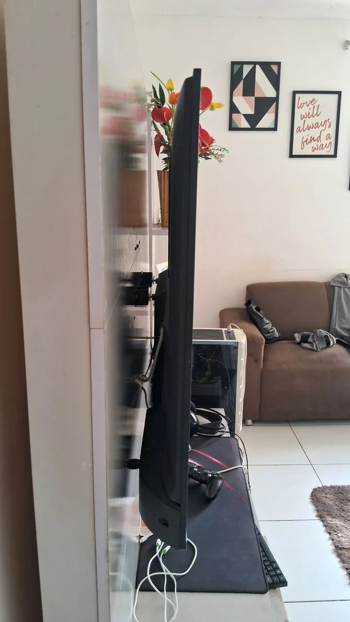 Tv philco 50" Andorid semi nova - Foto 2