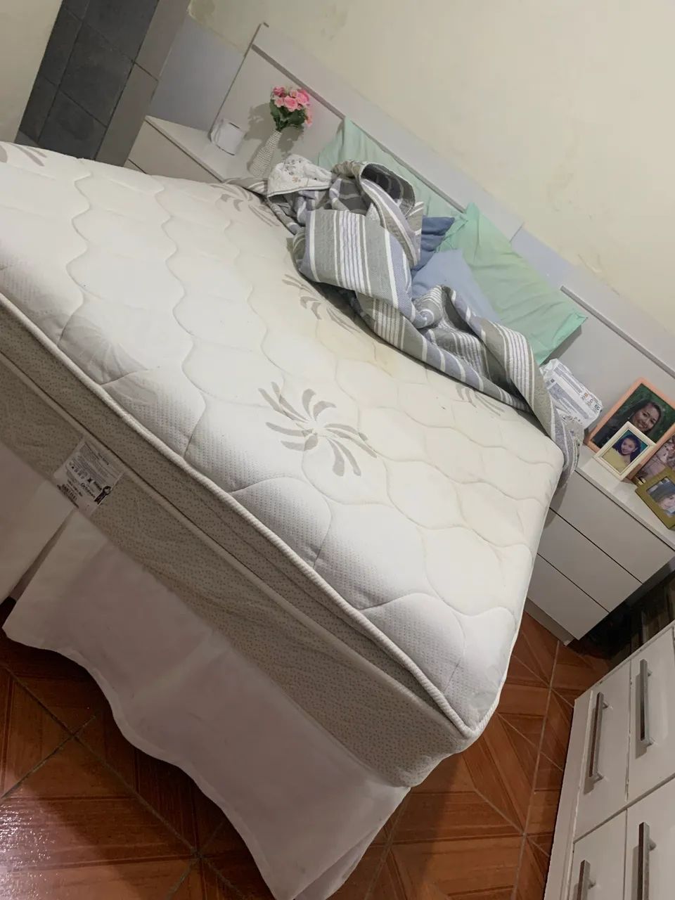 Cama queen 