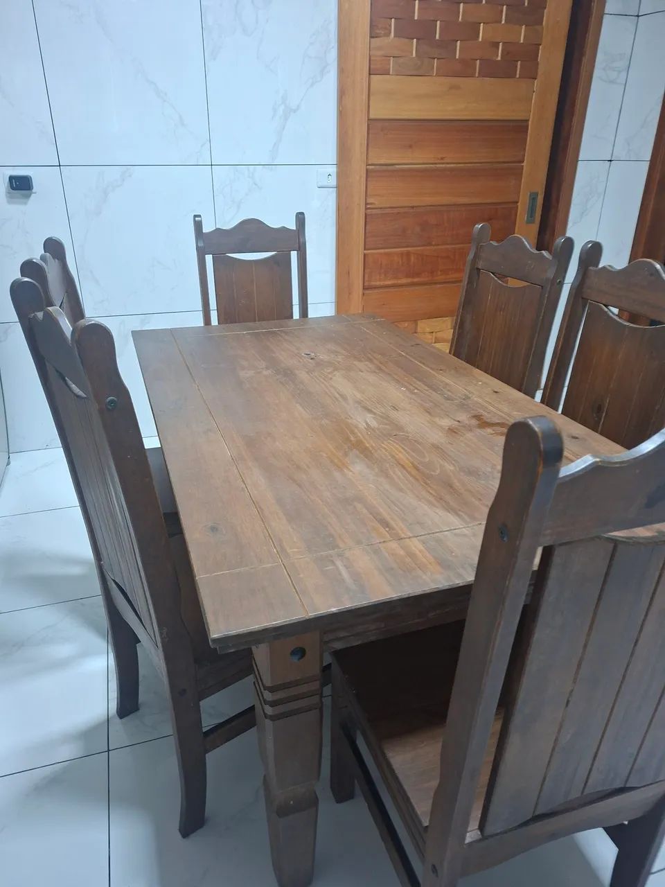 Mesa de Madeira 6 lugares ótimo estado
