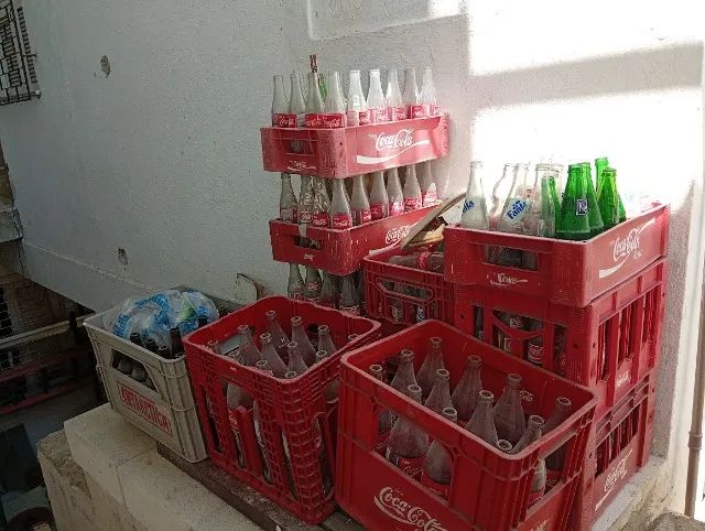 vasilhames casco de vidro garrafas de refrigerante 290ml, 1 L e 900ml e com caixa - Foto 3