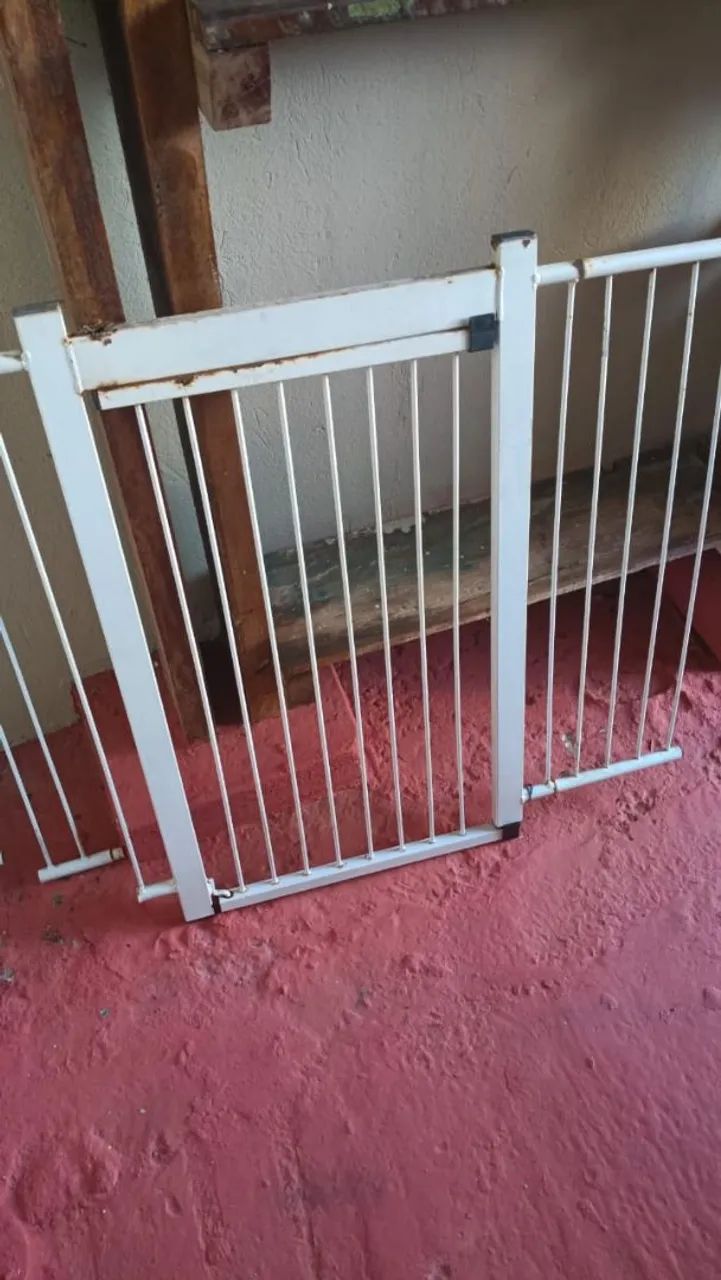 2 portões com extensores para pet e crianças 