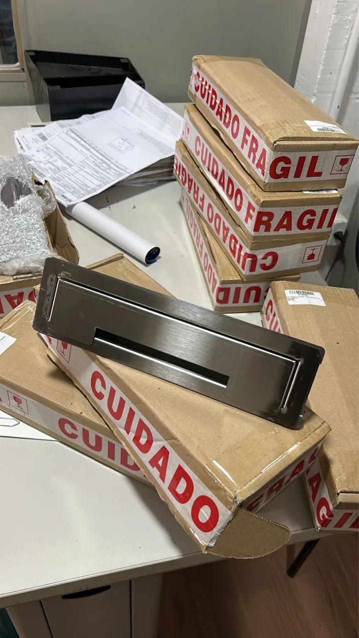 Mesas escritorio de marcenaria + base metal  - Foto 4