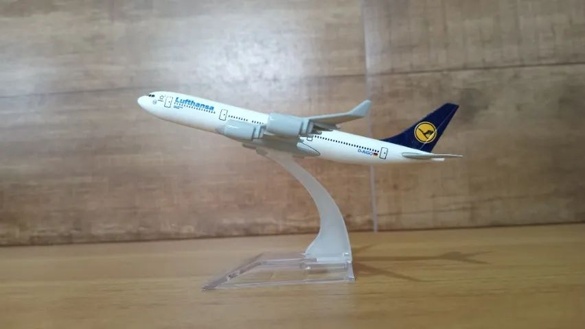 AVIÕES MINIATURA LUFTHANSA - 16cm  DECORAÇÃO E DESTAQUE - Foto 5