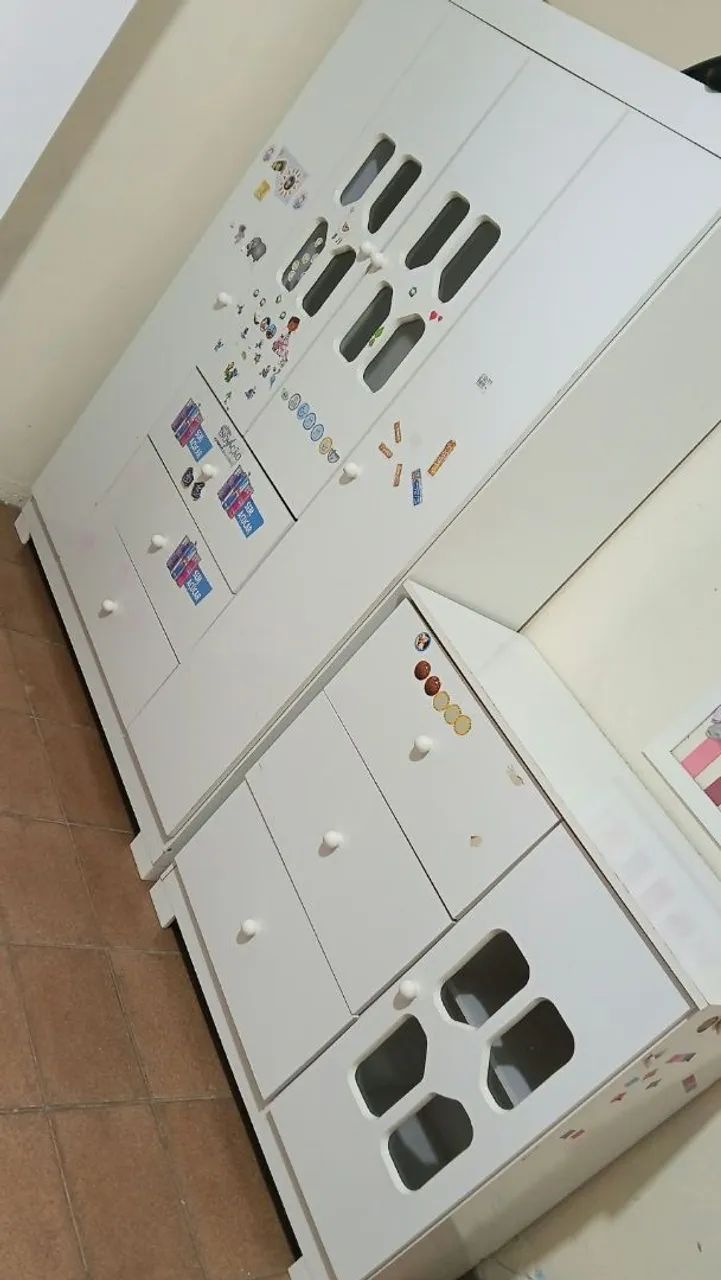 Guarda roupa infantil com comoda