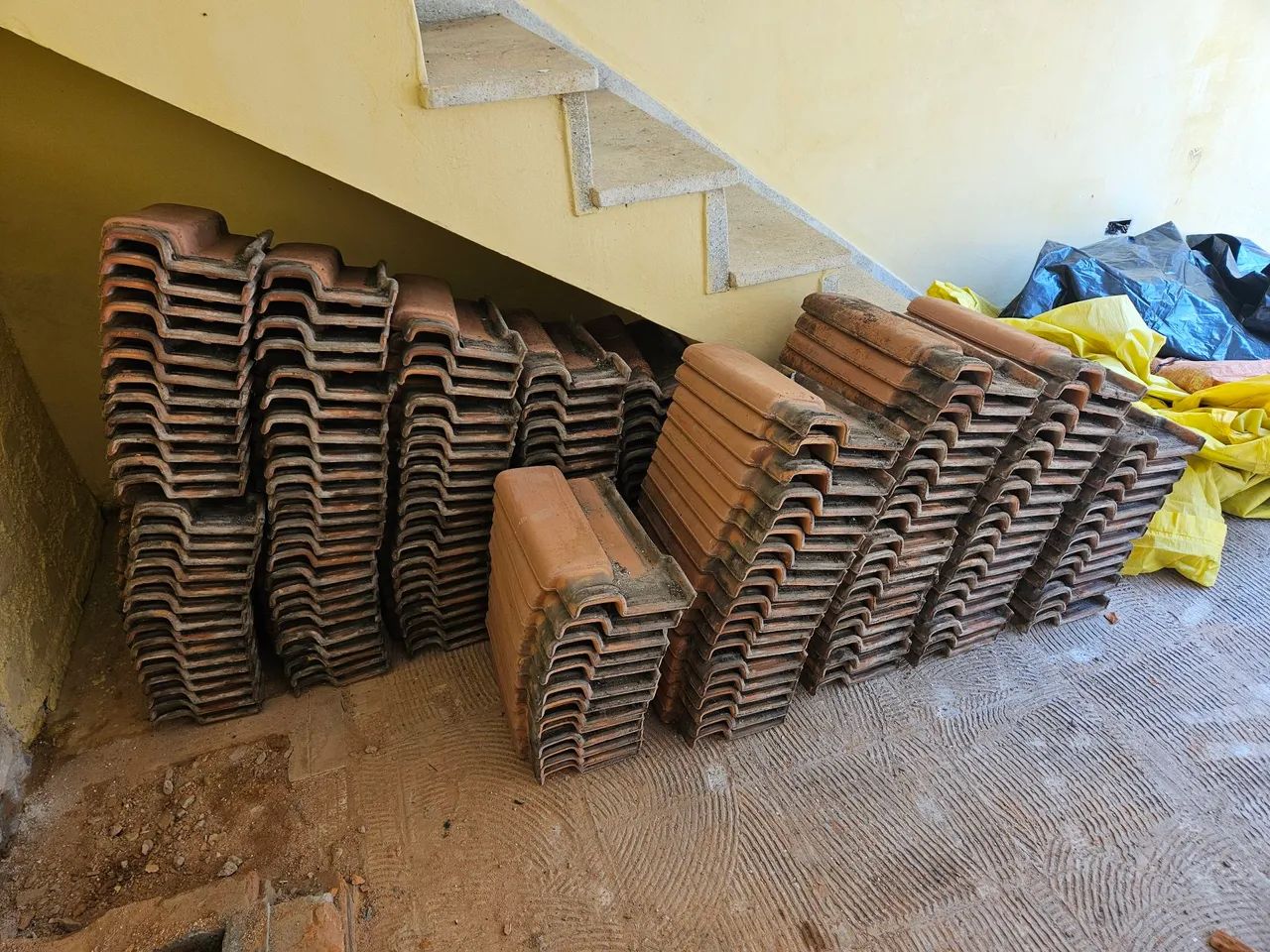 Telhas usadas com madeira 9m² - Foto 4