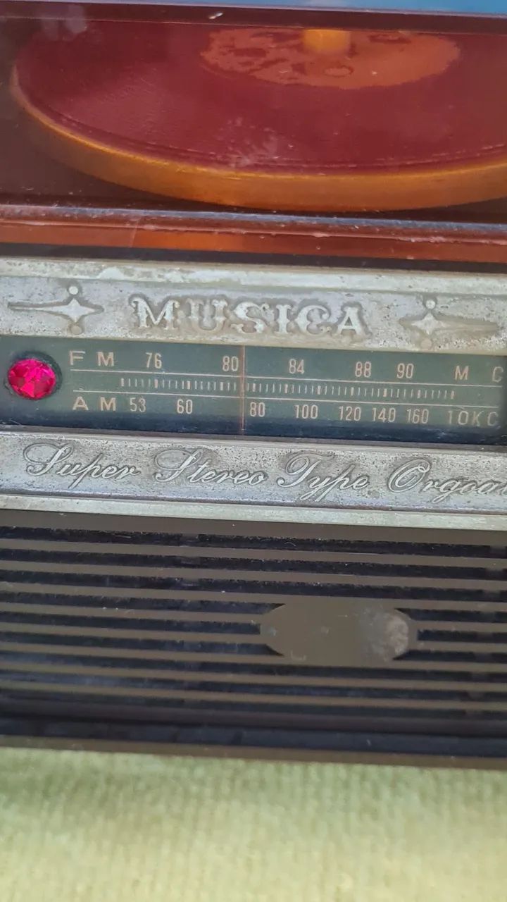 Antiga cx de música funcionando. - Foto 5