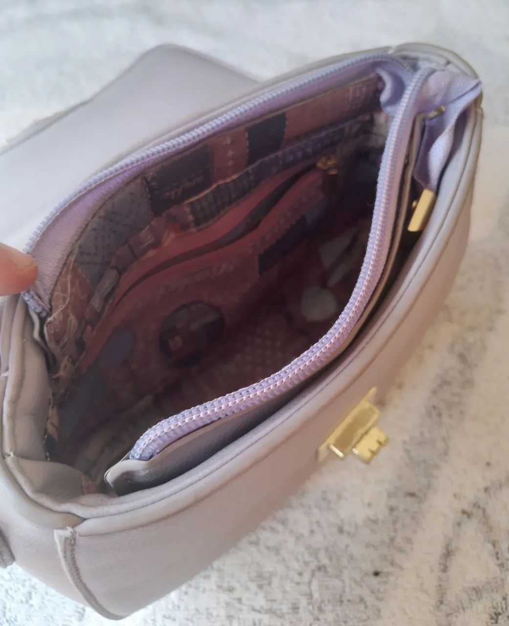 Bolsa com alça pequena Baoluolan feminina semi-nova com  - Foto 4