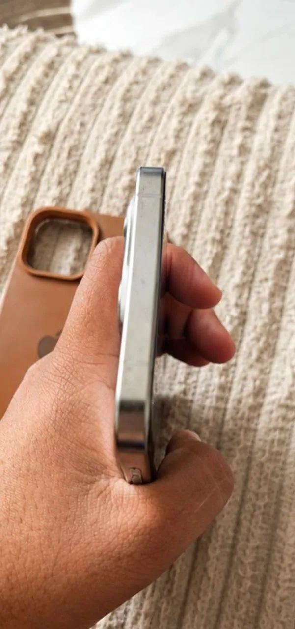 Iphone 15 pro max  - Foto 3