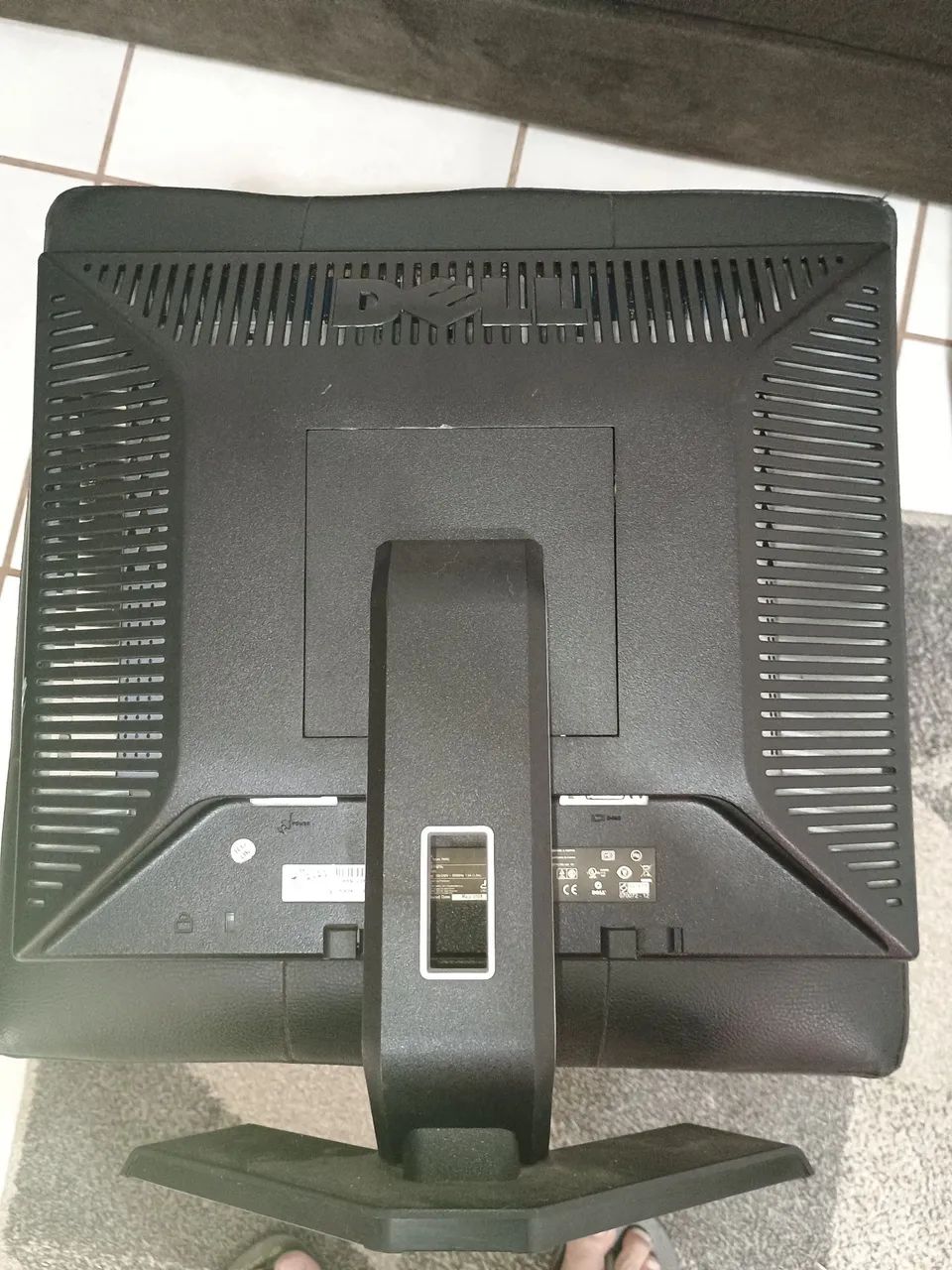 Monitor Dell 27x33 cm - Foto 3