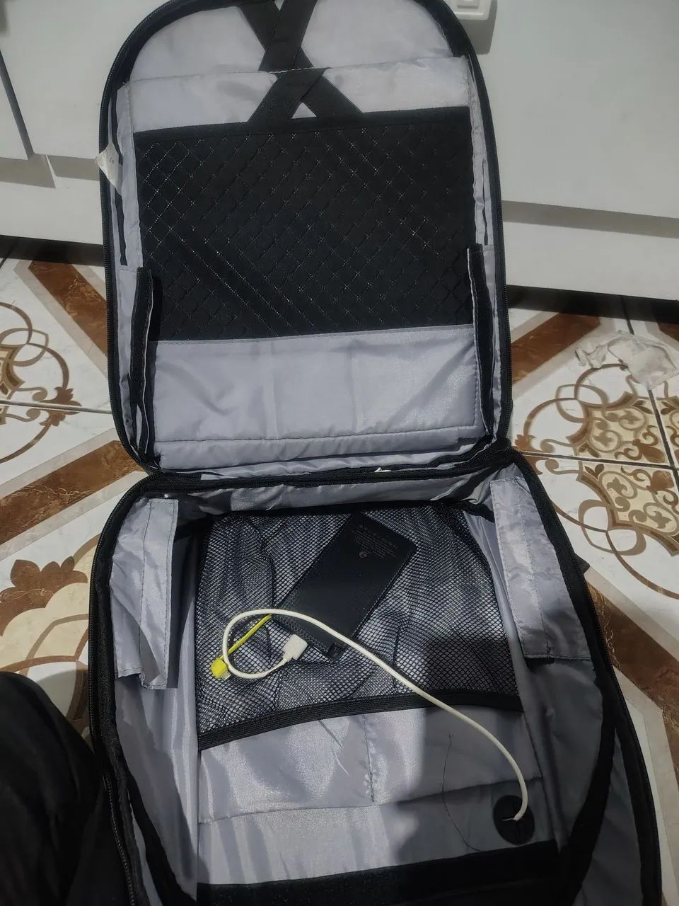Mochila com tela - Foto 2