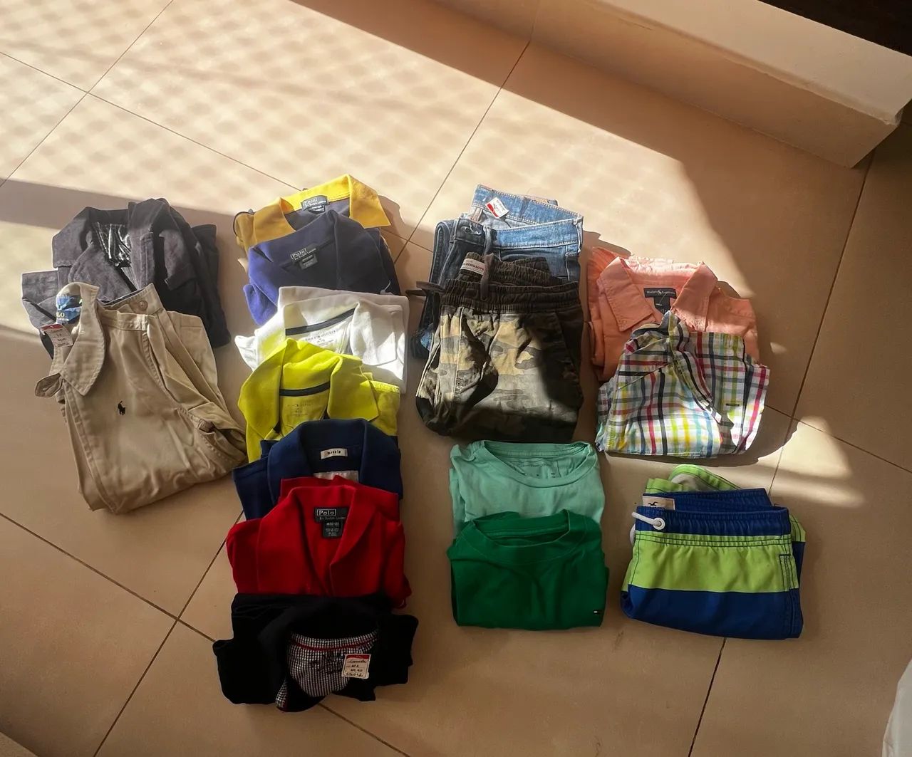 Roupas juvenis 