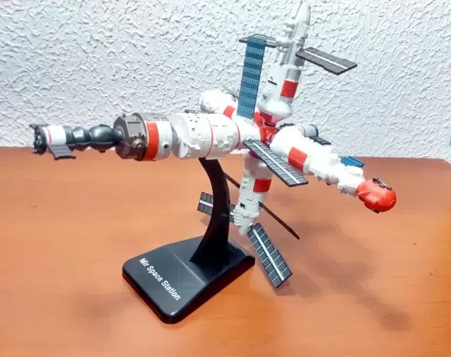 Miniatura Estação Espacial Mir - Foto 4