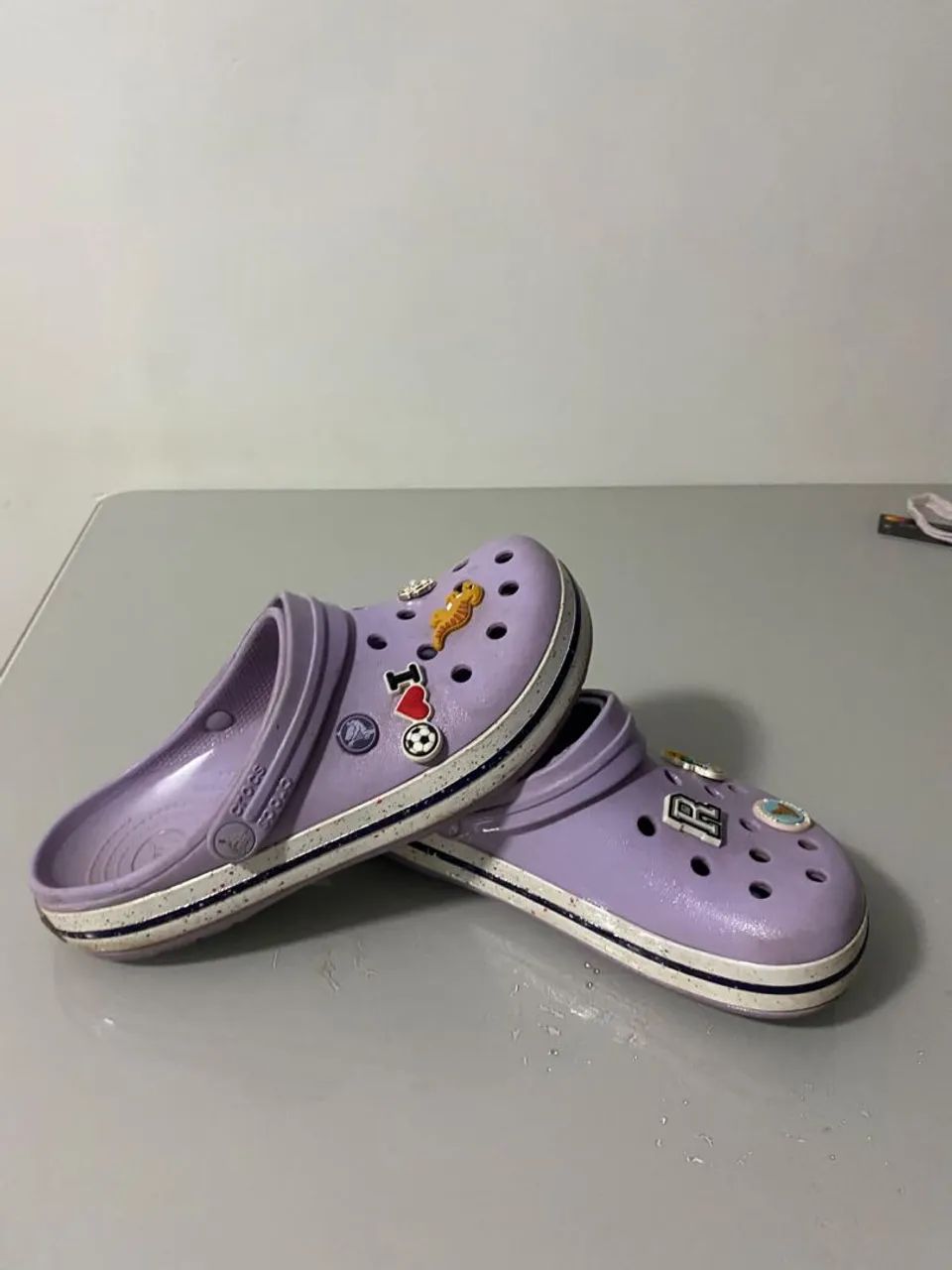Crocs original, pins vai junto com a crocs,  - Foto 4