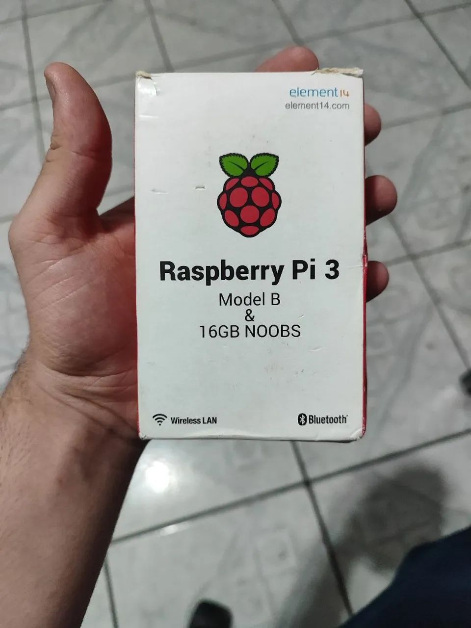 Raspberry Pi 3 Model B + Case Original + Caixa + Cartão 16GB
