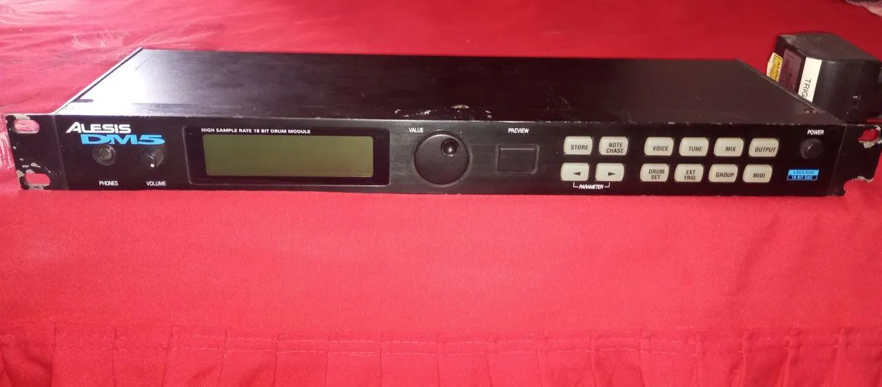 Módulo de bateria eletrônica Alesis DM5