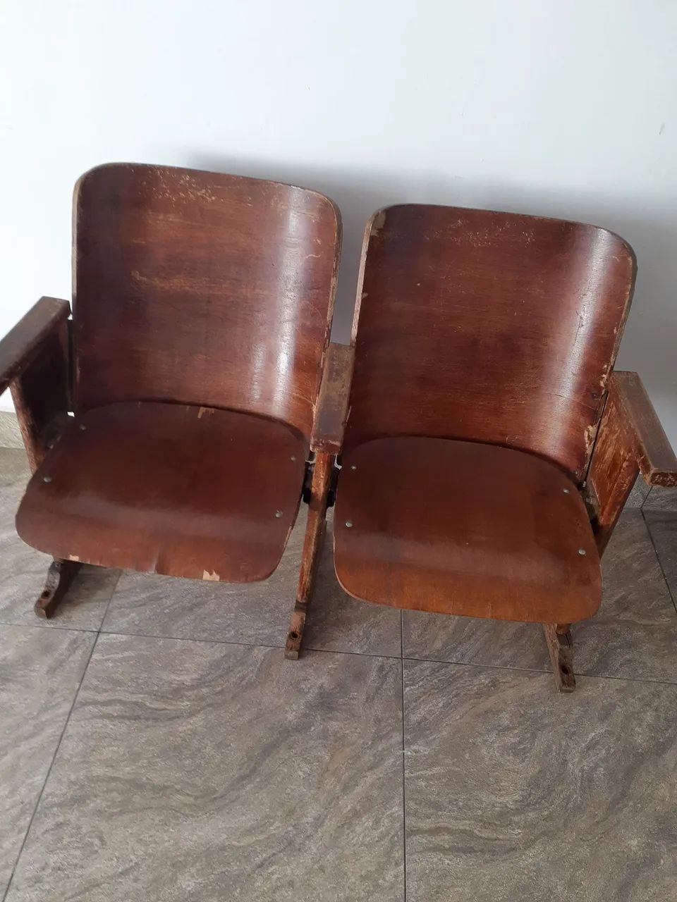 Vendo 4 cadeiras 