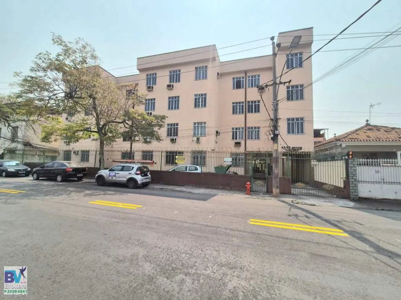 Apartamento com 3 dorms, Olaria, Rio de Janeiro - R$ 250 mil, Cod: 237