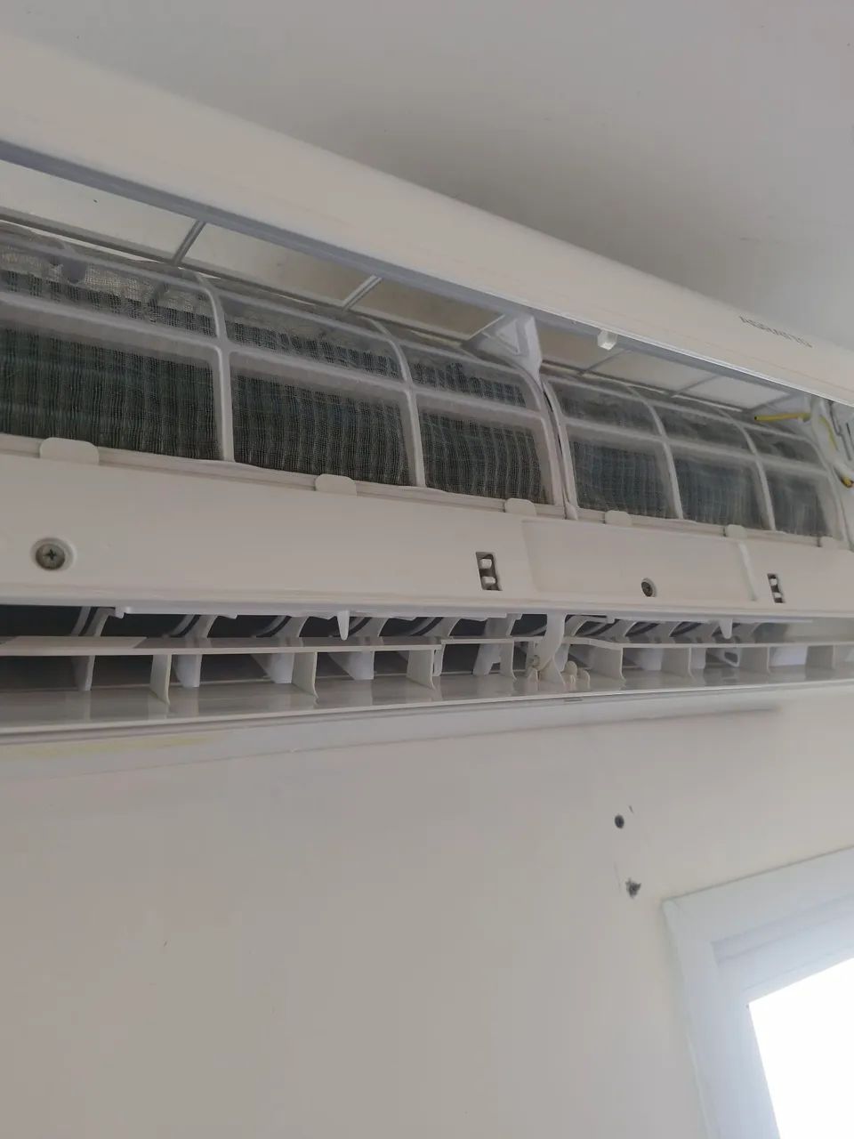 Higienizacao e limpeza de ar condicionado 