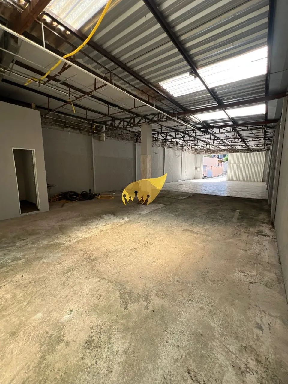 BARRACAO COMERCIAL em CUIABÁ - MT, LIXEIRA - Foto 4