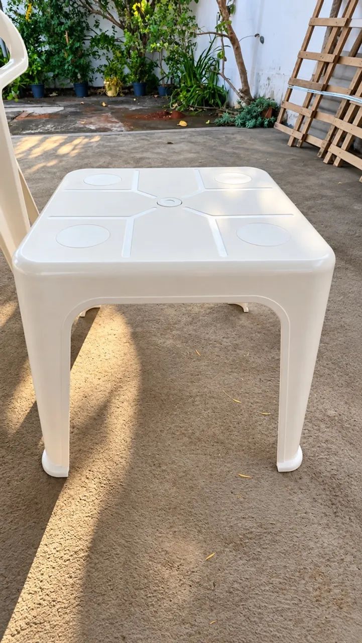 Jogo de cadeiras com braço e mesa Tramontina - Foto 3