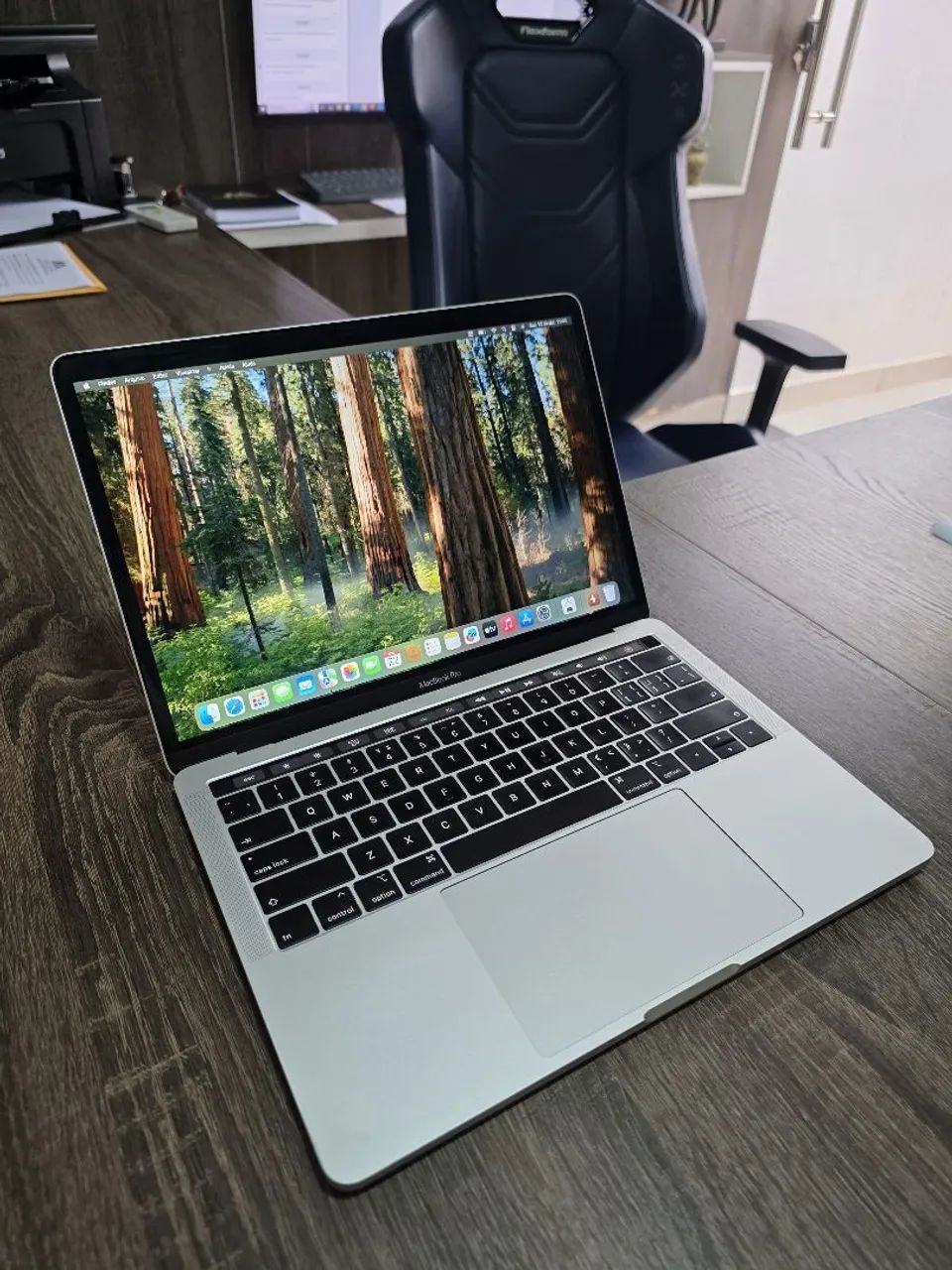 Apple MacBook Pro 13インチ 2019 i7/16GB/250 Apple Macbook Pro 13 2019 I7 16gb 1tb Ssd Retina (Recondicionado