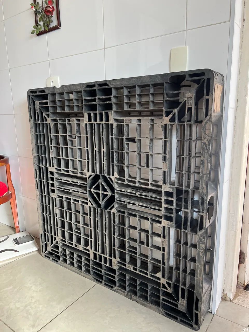 Pallet plástico usado 1,10 x 1,10 x 0,15