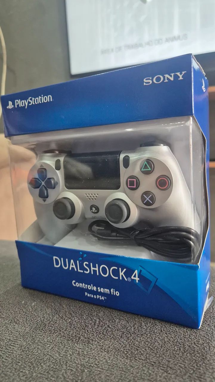 Kit Controle de PS4 DUALSHOCK na caixa! - Foto 3