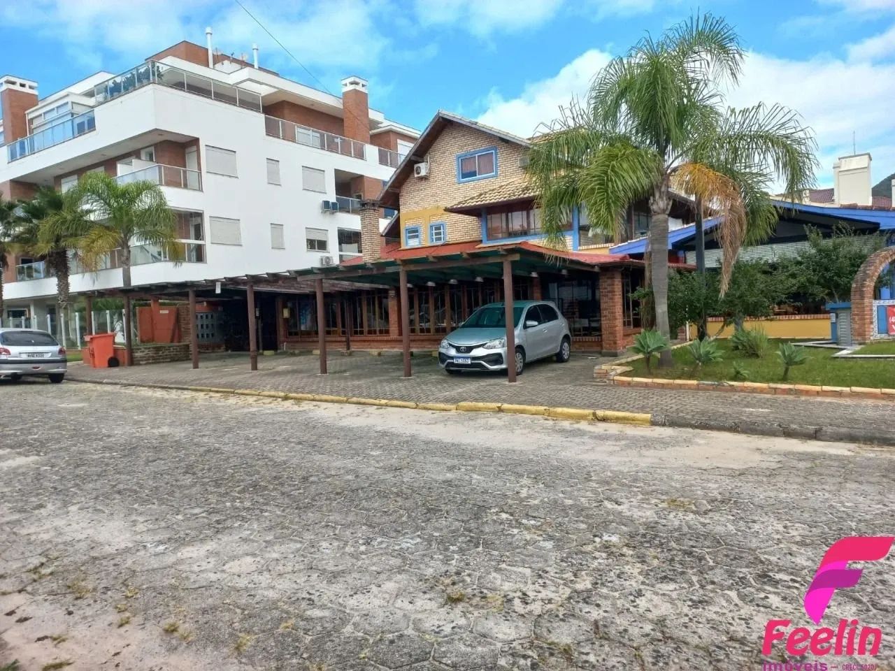 Loja Térrea Comercial - 495m², Pântano do Sul