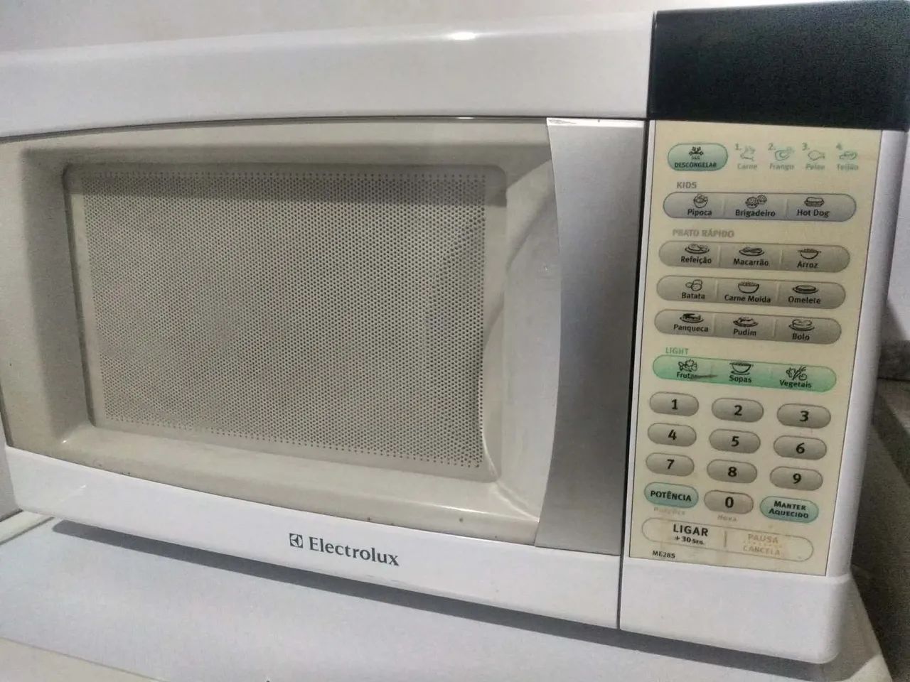 ELECTROLUX 28 LITROS ?