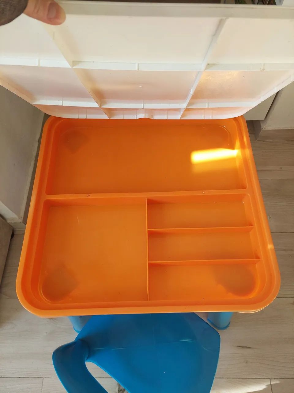 Mesa infantil com divisórias  - Foto 2