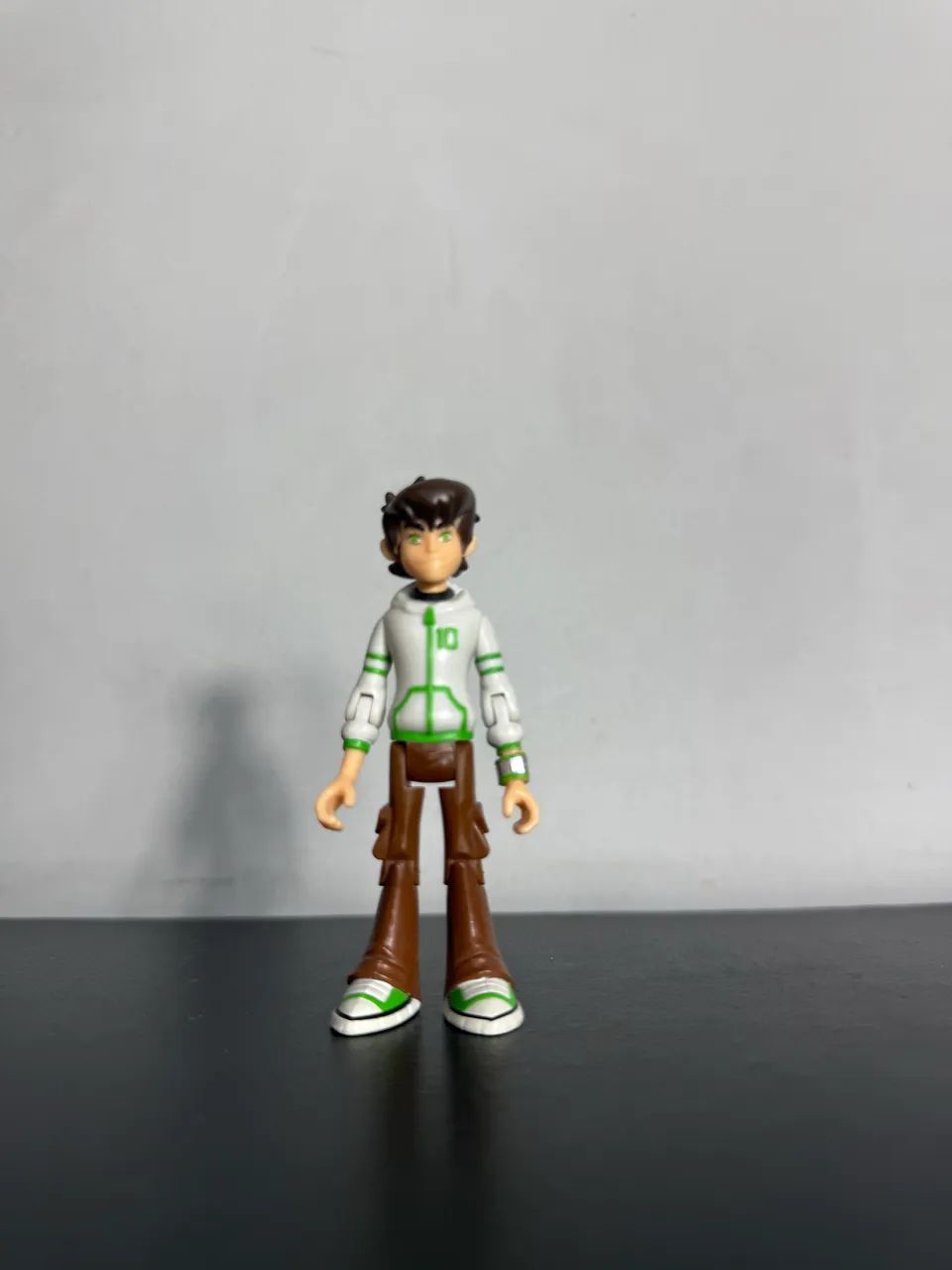 Boneco ben 10 Omniverse 