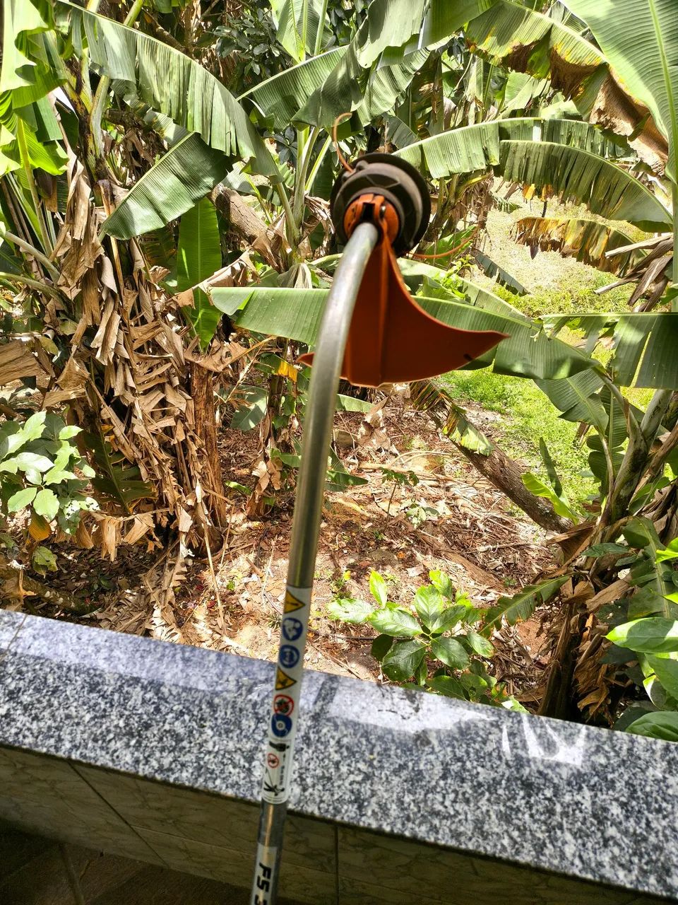 Roçadeira em Domingos Martins 