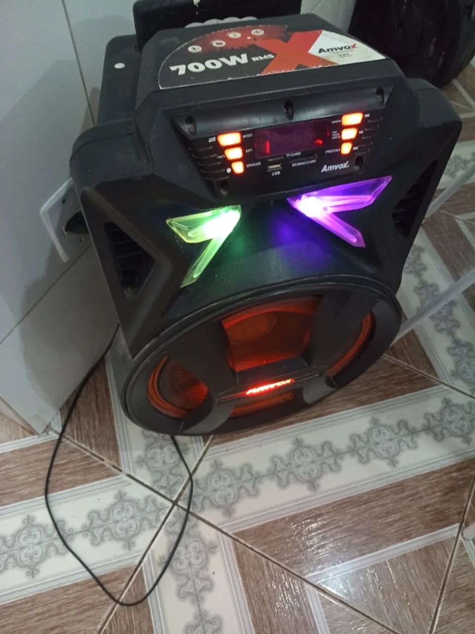 Caixa amplificada Amvox 700 w - Foto 3
