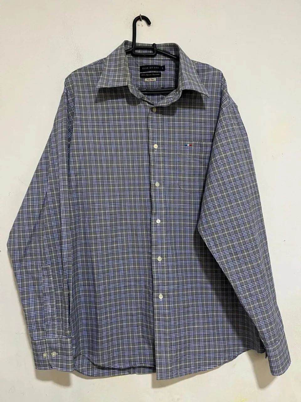 Camisa social Elle et Lui desapego 