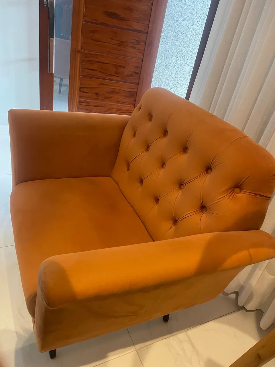 Poltrona semi nova 