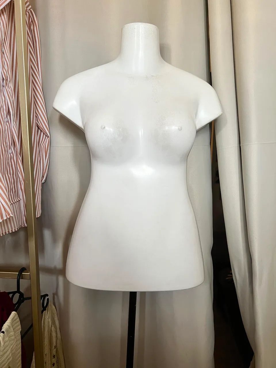Manequim BUSTO COM SUPORTE - Foto 5
