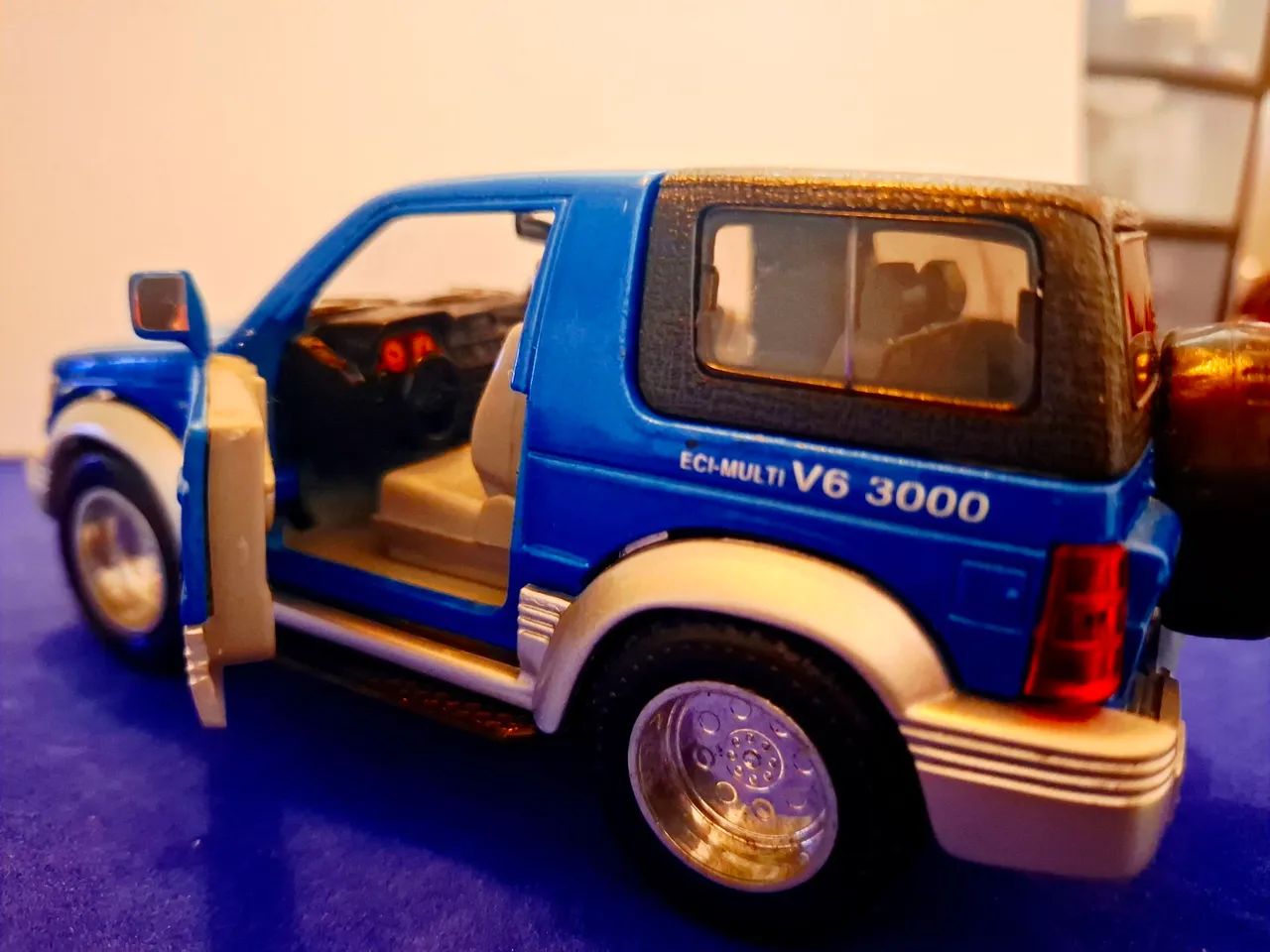 Miniatura Mitsubishi Pajero V6 3000 - Foto 3