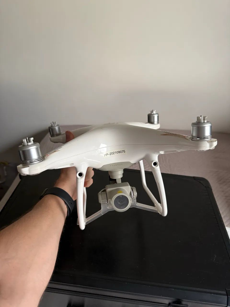 DJI PHANTOM 4 PRO + 4 BATERIAS