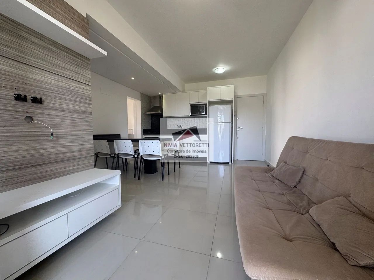 Apartamento mobiliado 2 dormitórios - 400 metros do mar! - Foto 4