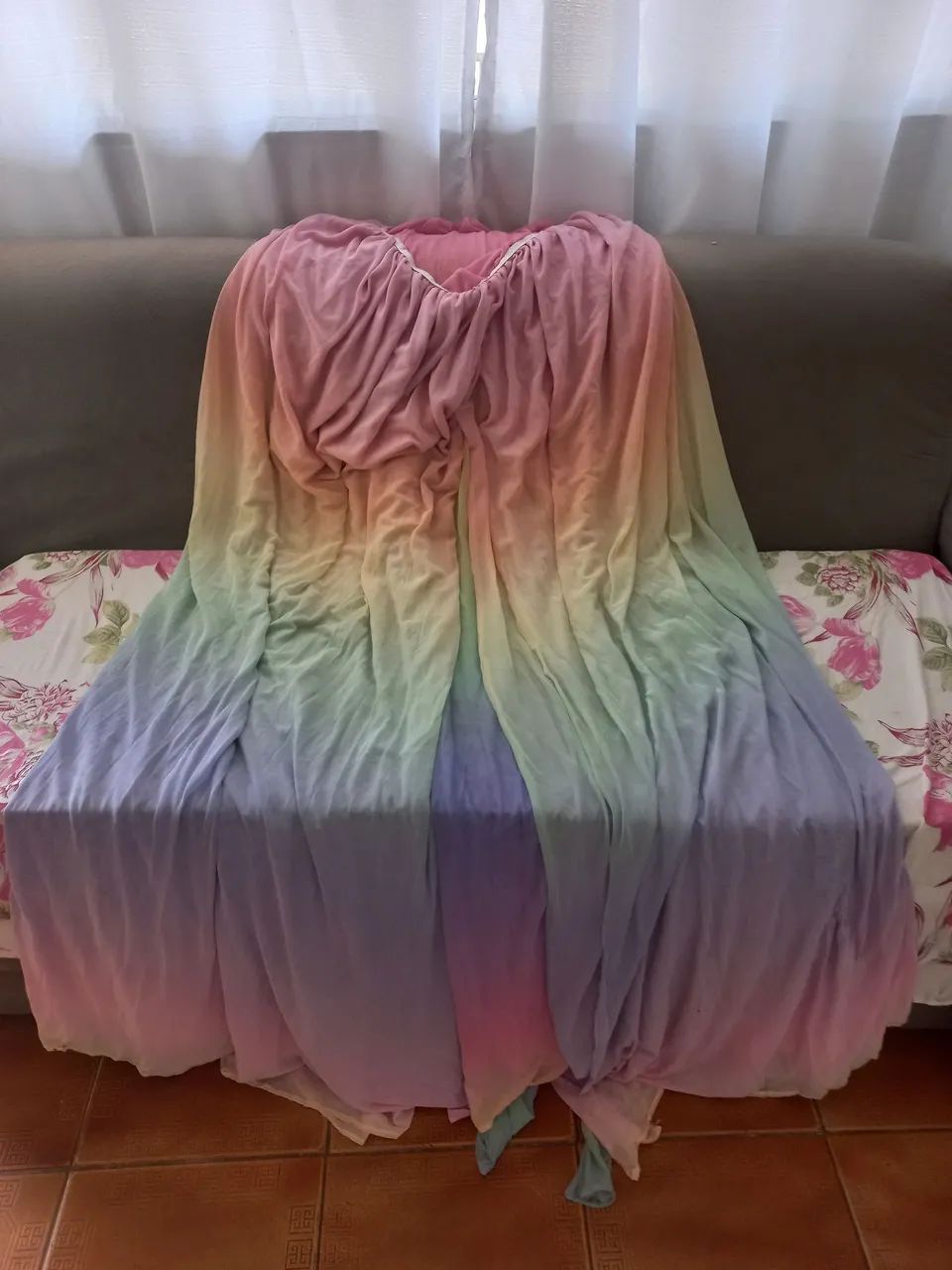 Vestido gestante arco-íris 