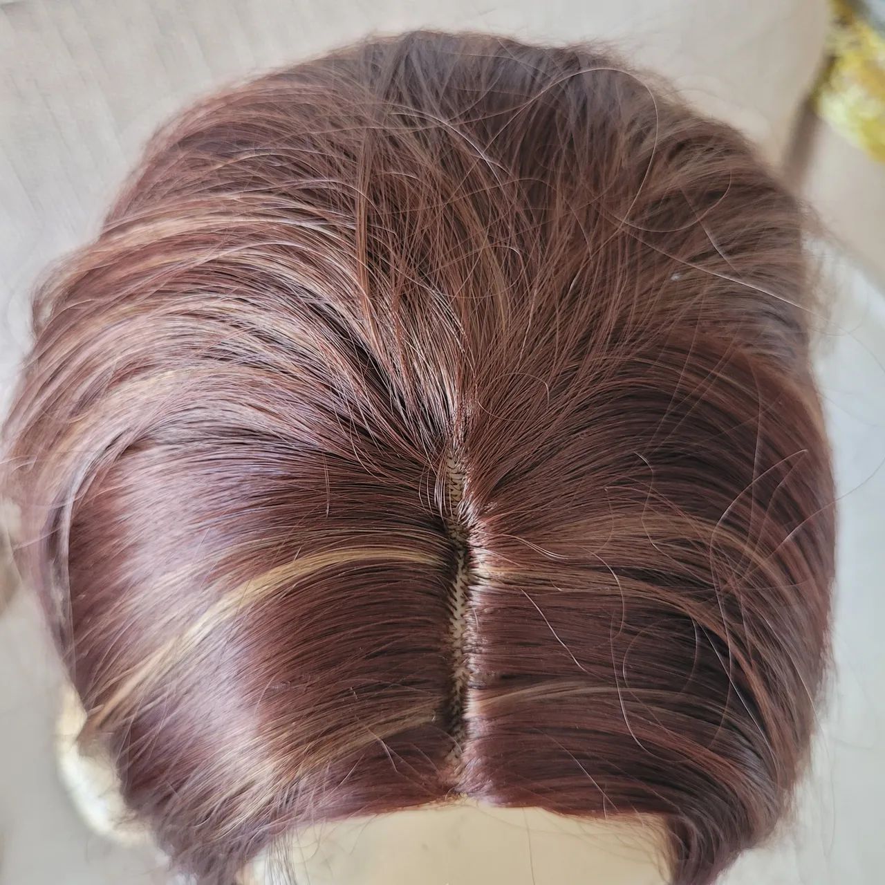 Peruca wig,  castanho acobreado, com 65 cm. Nova  - Foto 5